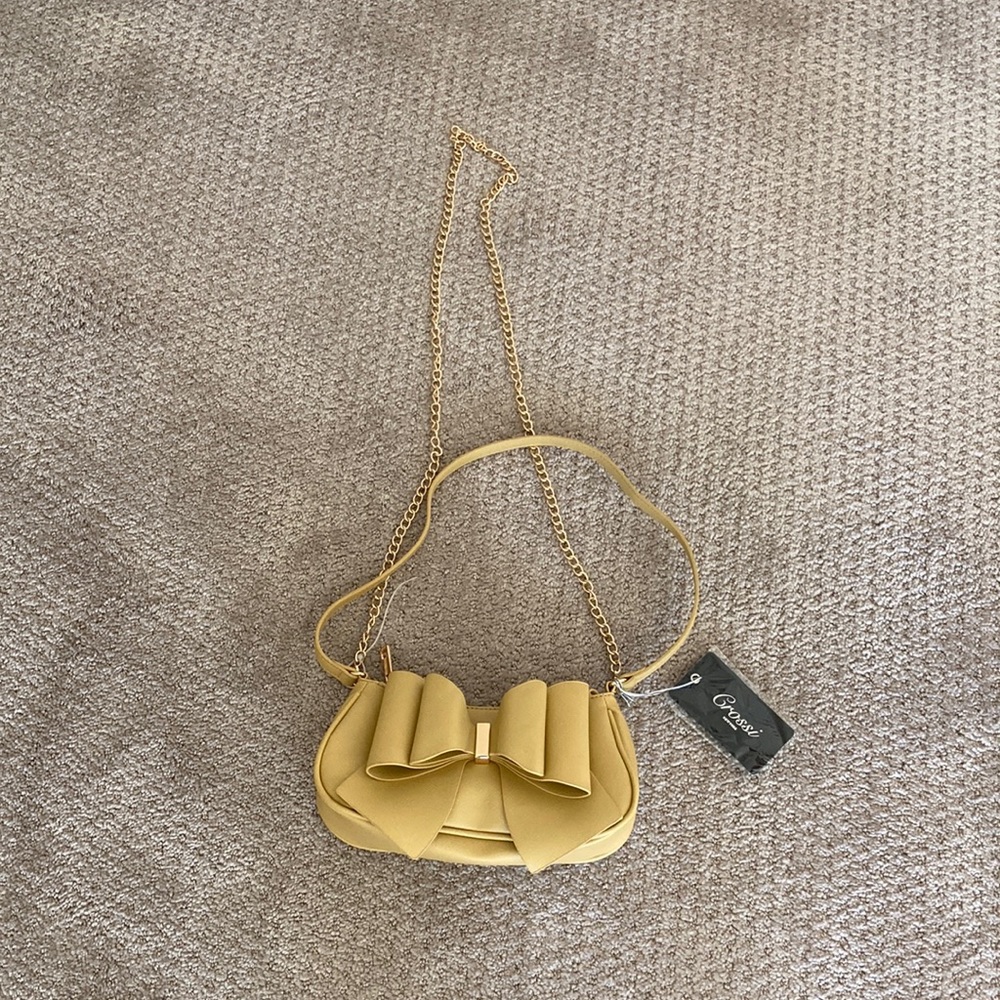 NWT bag, gold chain strap